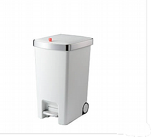 פח דוושה מט 35L ליטר + 2 גלגלים לה קיטשן La kitchenette TG-5260- צבע לבן פח דוושה מט 35L ליטר + 2 גלגלים לה קיטשן La kitchenette TG-5260- צבע לבן